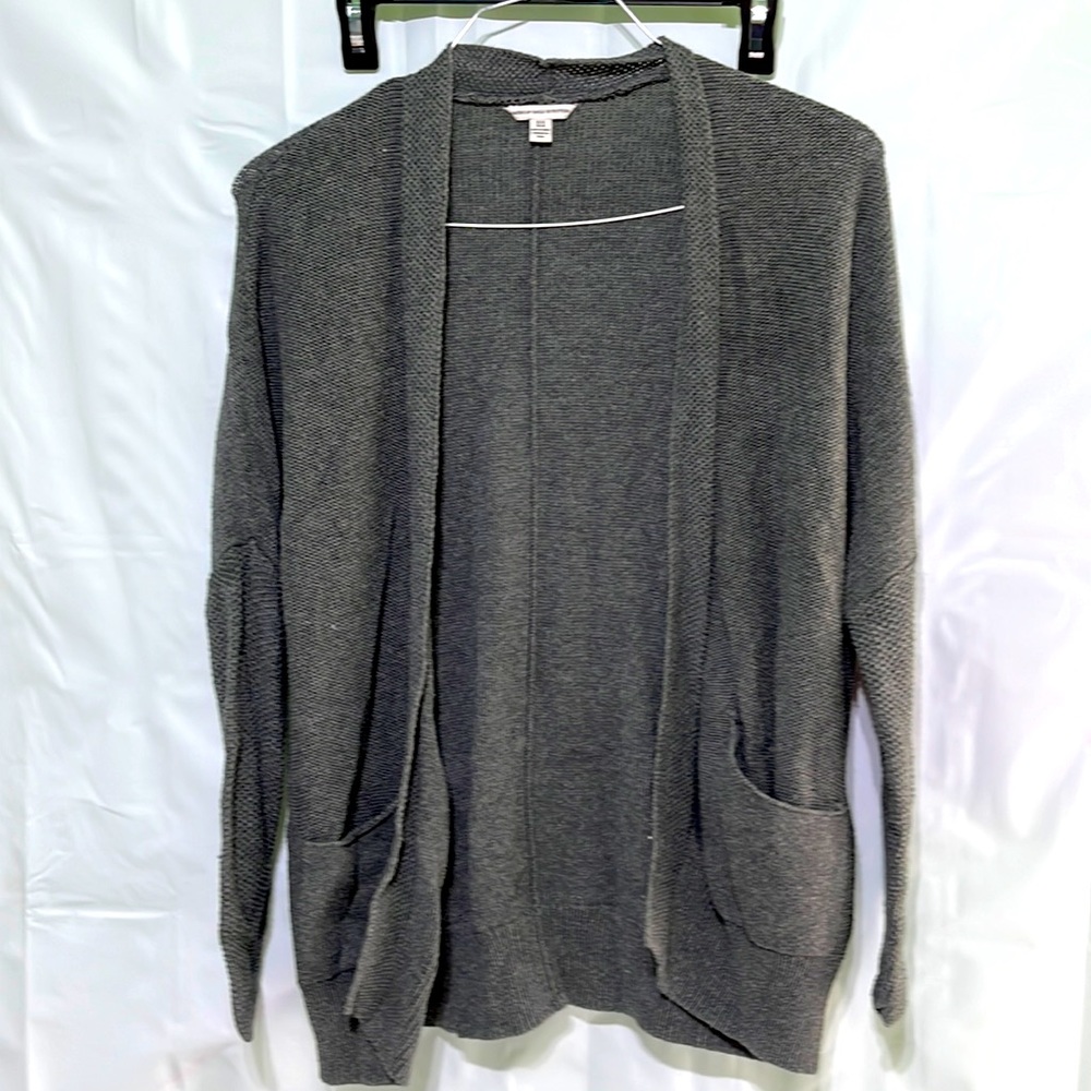 American Eagle Cardigan sweater. Gray.  XS